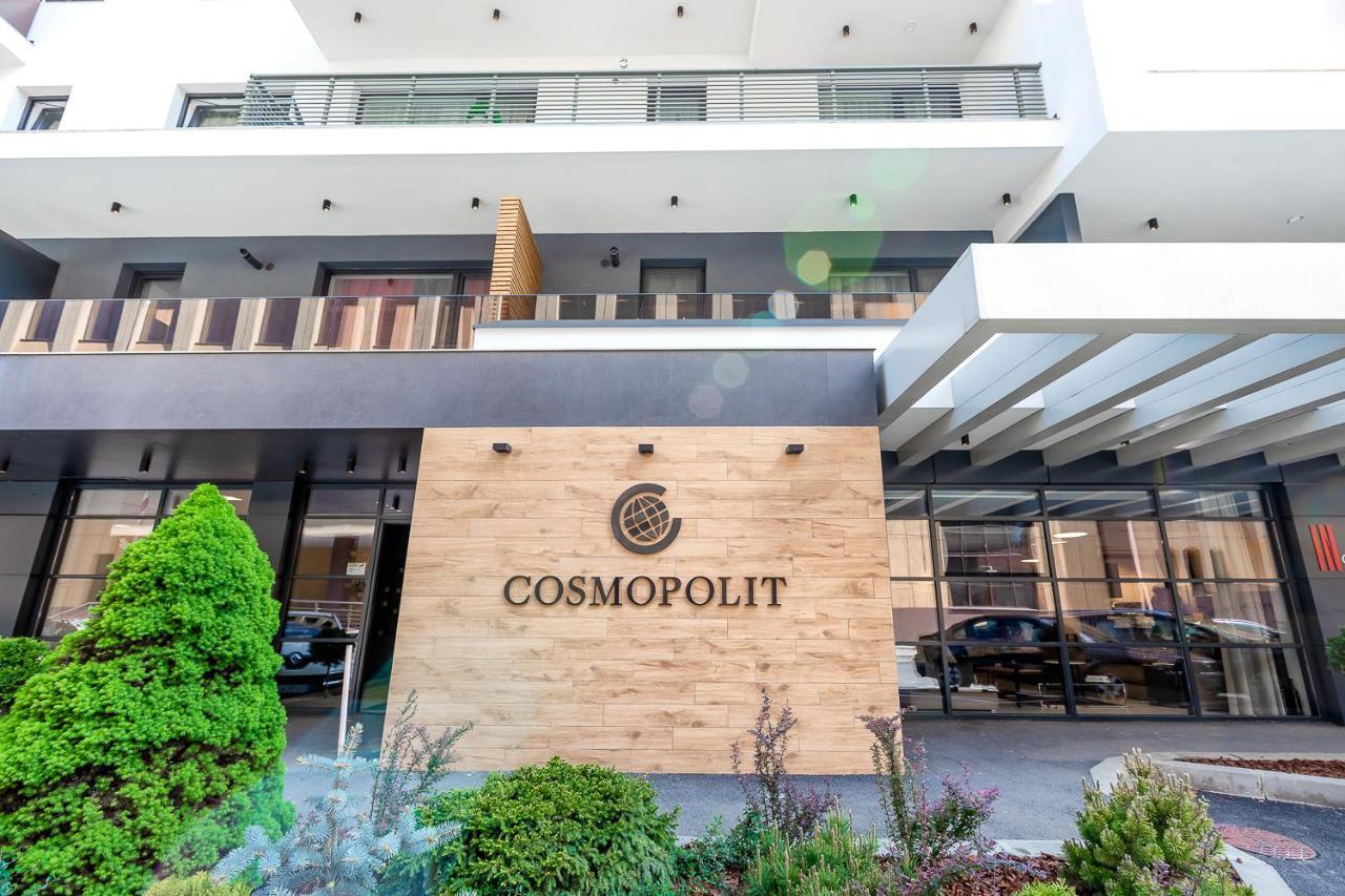 Cosmopolit Booking Brassó Kültér fotó